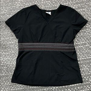 02 Scrubs | Black V-Neck Scrub Top with Stitched Waist Detail